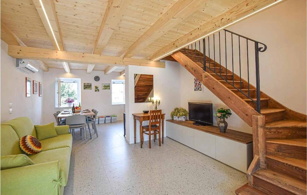 Casa Valbelluna Tremea 0*,